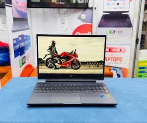 HP Victus 16GB 512GB 15.6”