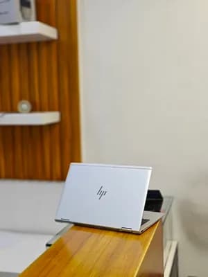 HP EliteBook x360 1030 G4