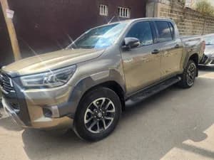 Toyota Invincible Double Cab 2021