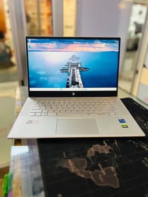 HP Envy 15 i7 16GB RTX 3060