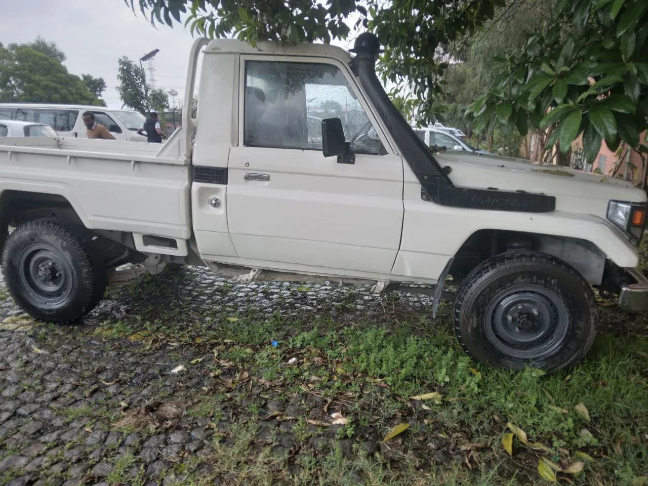 Listing photo 3