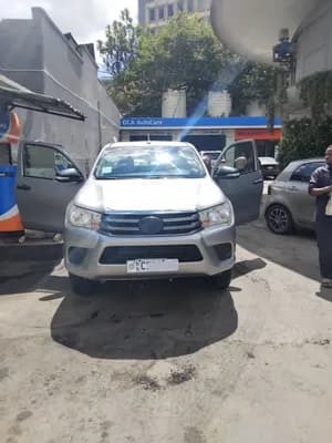 Toyota Hilux Revo xtra cab 2017