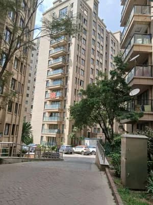 Modern 2 Bedroom Apartment Summit
