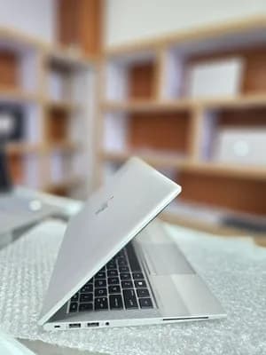HP ELITEBOOK 840 G8