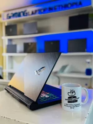 Asus Rog strix 512GB 16GB 15.6