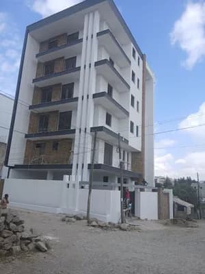 ህንፃ 5 አባወራ 190 ካሬ