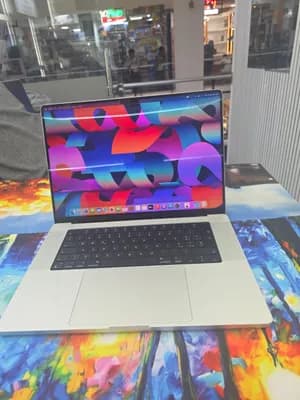 Apple MacBook Pro 16 inch 2021