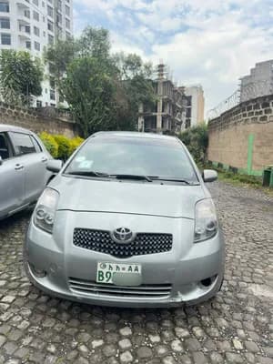 Yaris Compact 2007 1000cc