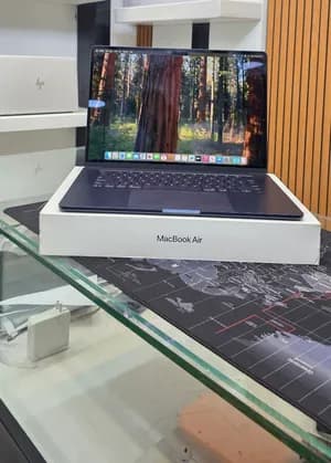 Brand New MacBook M4 Air 2025