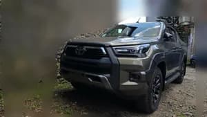 Toyota Hilux Invincible Double Cab 2022