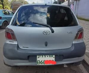 vitz yaris