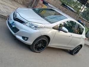Toyota Yaris Jewela 2012