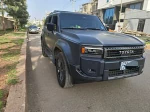 Toyota Landcruiser Prado Hybrid 2025