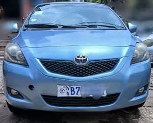 Toyota Yaris Belta 2010 1.0 L