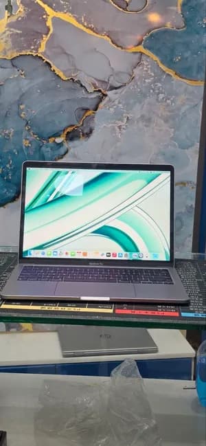 Apple MacBook Pro M2 13 inch