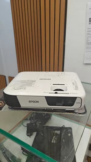 Epson EB-X31 Projector