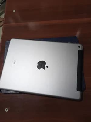 Apple iPad 6th Generation