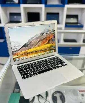 MacBook2015 128GB 4GB RAM