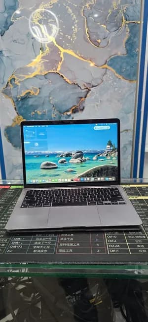 Apple MacBook Air M1 2020