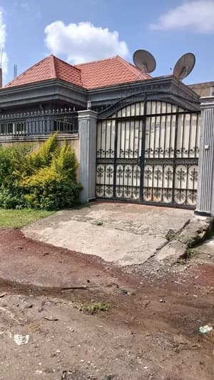 Ayat 175 sqm House for Sale