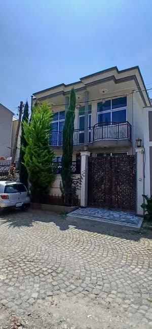አስቸካይ ለሽያጭ የቀረበ ቤት