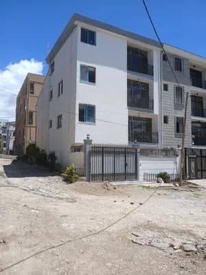 72 sqm House for Sale in Summit