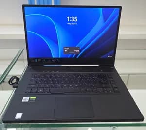 ASUS ROG Zephyrus M15 i7 RTX 2070