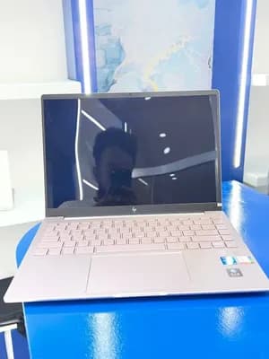 HP Pavilion Plus 14 i5 Laptop