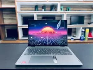 Lenovo Yoga 7i x360 Ryzen 5