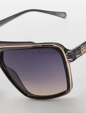GUESS 61 UV