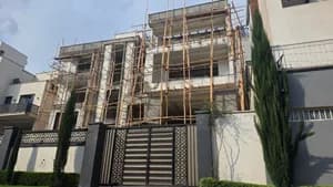 ባንክ ያለበት ቤት 500 ካሬ