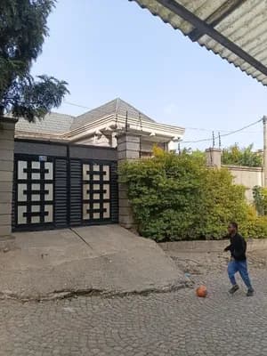 ቪላ 250 ካሬ
