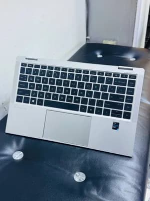 HP EliteBook x360 1040 G8