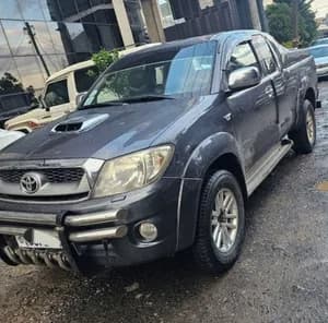 Toyota Hilux X-Cab 2012 Diesel Pickup