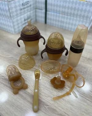 6 pieces BPA free silicone baby bottles or feeding sets ( ALGo)