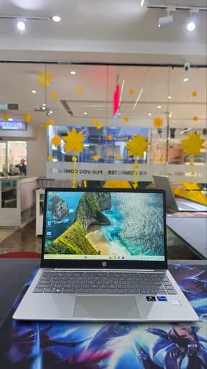 HP Notebook 14 i7-1260P 16GB 512GB