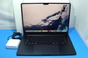 Apple MacBook Air M2 13.6 Inch