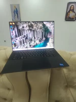 Dell XPS 15 9510 Laptop