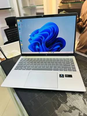 HP Pavilion Plus 14 Ultra 7