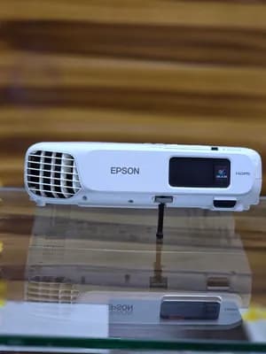 EPSON Projector EB-X18