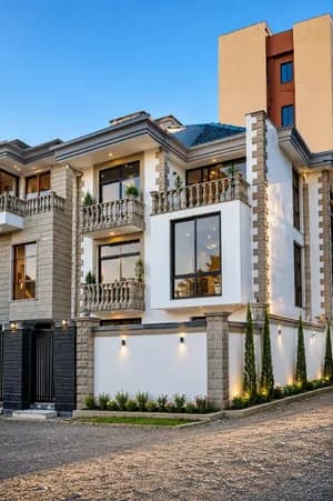 Luxury G+2 Villa in Ayat