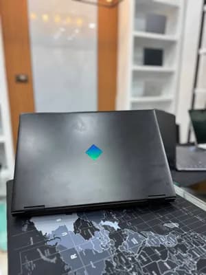 HP OMEN 015