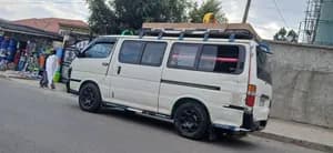 2004 5L Passenger Van
