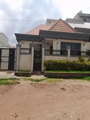 200 sqm Villa for Sale Summit