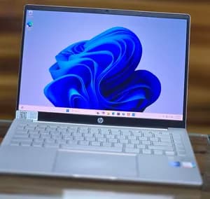 HP Pavilion Plus i7 16GB 512GB
