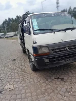 Toyota 5L Minibus Manual 2004