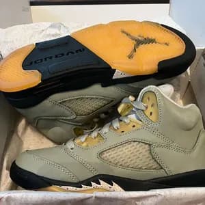 Jordan 5 sneakers sizes 40-44