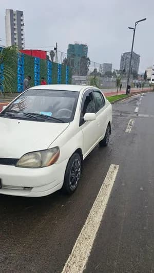 Toyota Platz 2001 Automatic