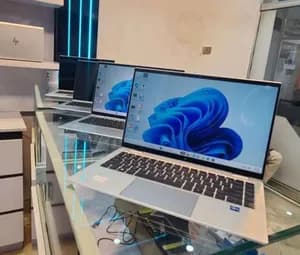 HP EliteBook x360 1040 G8 i7
