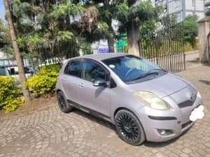 Toyota Yaris Compact 2010